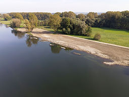 Donauufer nach Abschluss der Renaturierungsmaßnahme (11.10.2021)